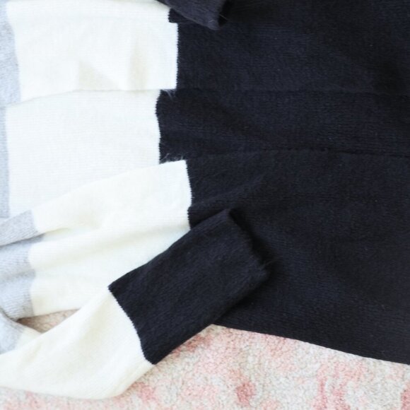 Hoodie Cardigan - Picture 2 of 5